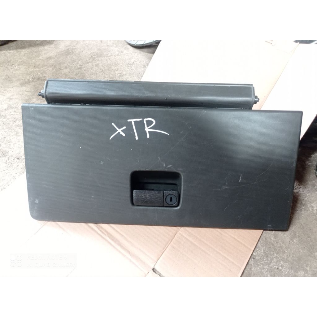 Laci dashboard copotan Xtrail T30