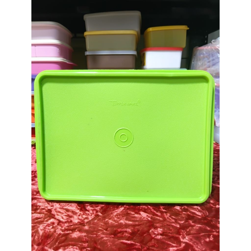tutup mantan Tupperware Large Snack Stor diameter : 17,6×23,5 cm