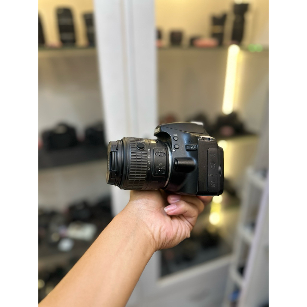 NIKON D3200 LENSA 18-55