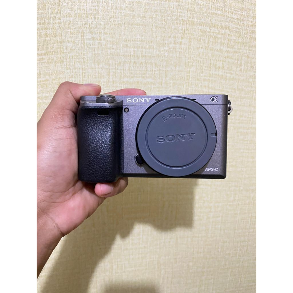 kamera mirrorless sony a6000 second
