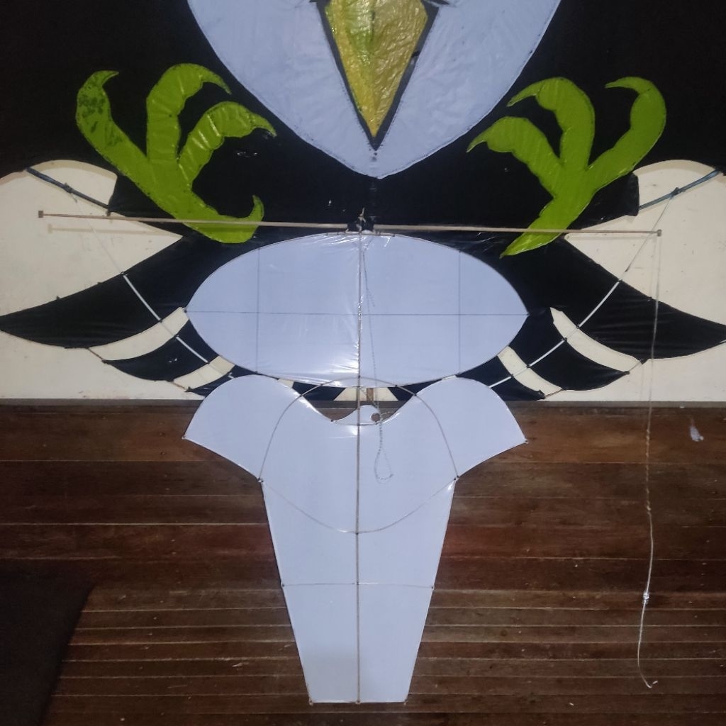 Layangan Sekak Mini Polos UK 2 Jengkal -+55cm Siap Terbang