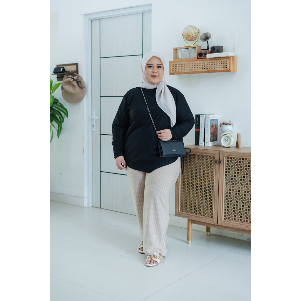 Stripe Kulot Bigsize- celana kulot jumbo by Omah Muslim