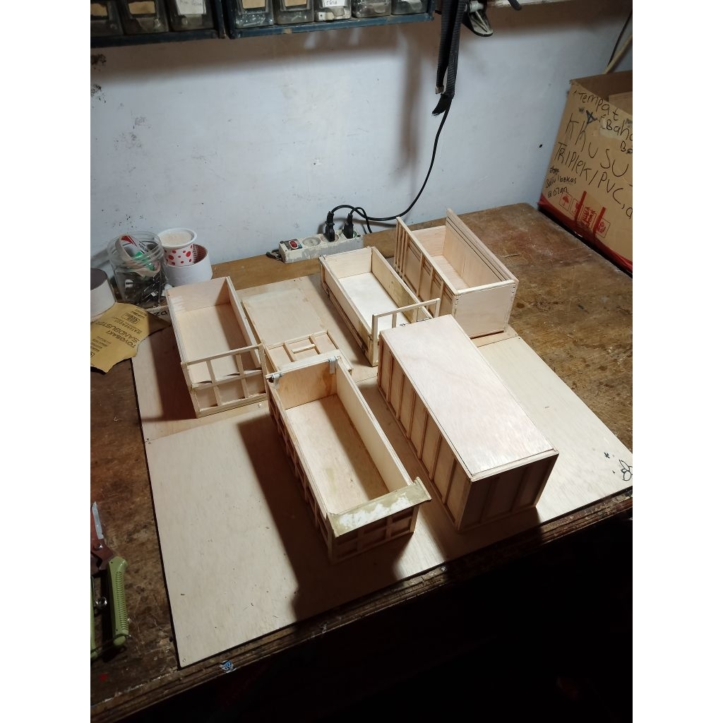 Bak Miniatur Truk Plastik