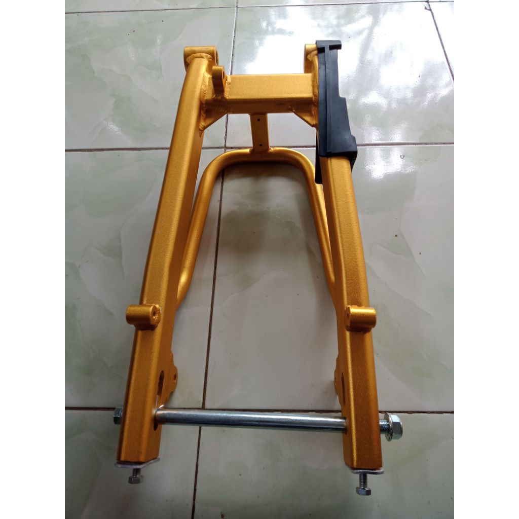 arm swing arm v Rossi Yamaha RX-King ovalpro