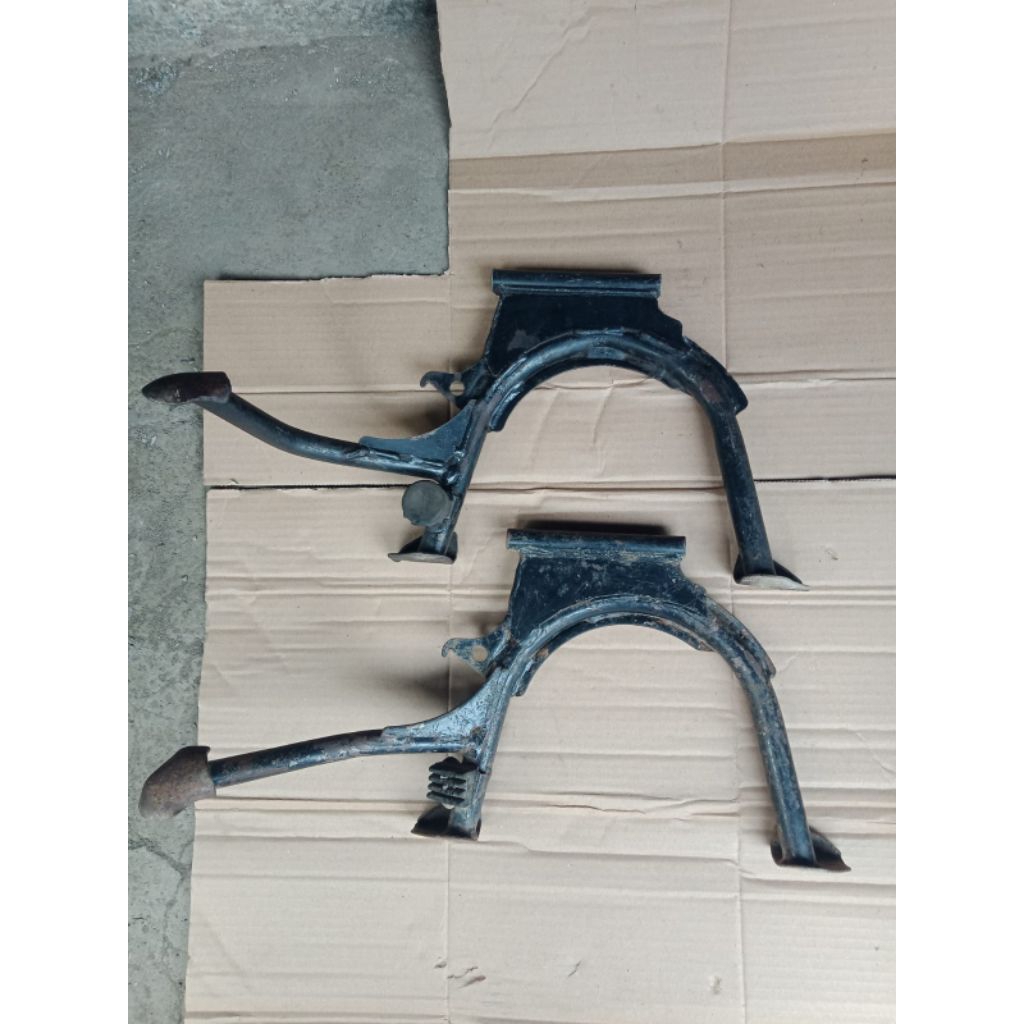 standar tengah vario 110 karbu original