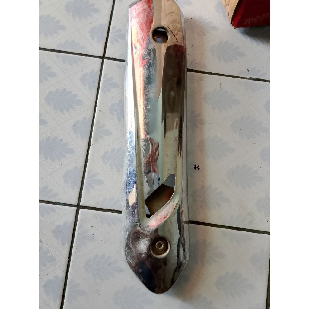 tutup knalpot Vario lama bahan besi crom