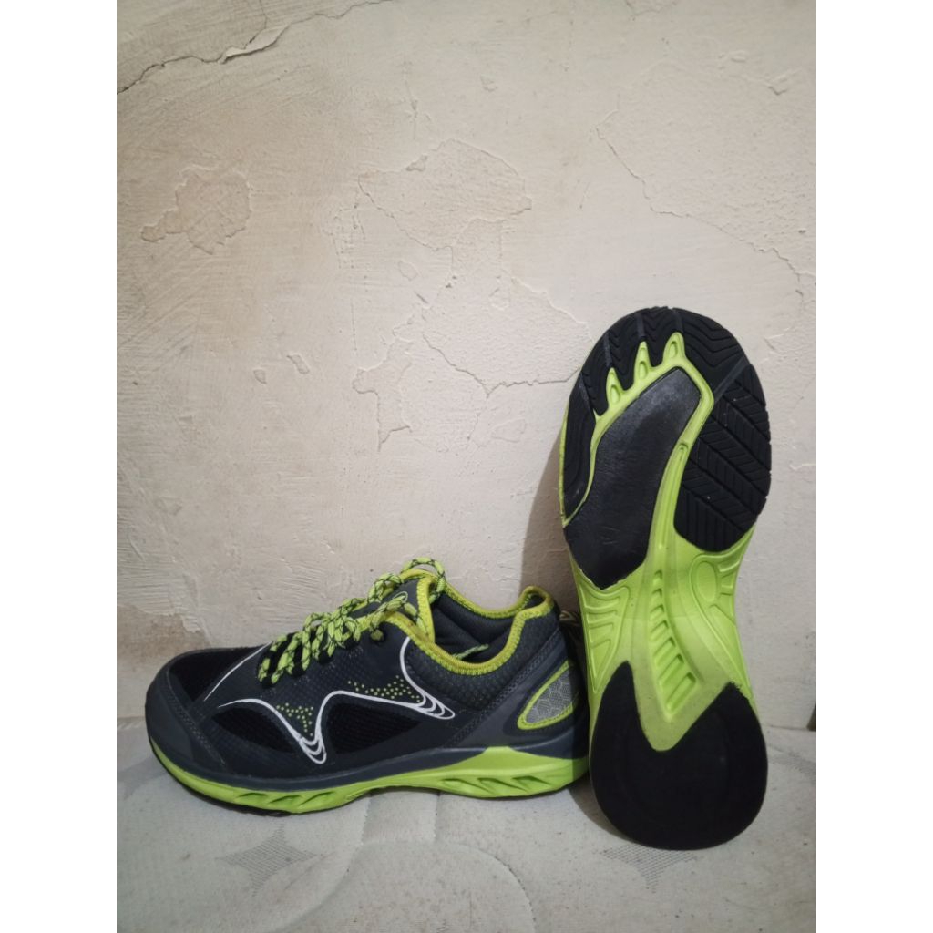 sepatu Leisure running
