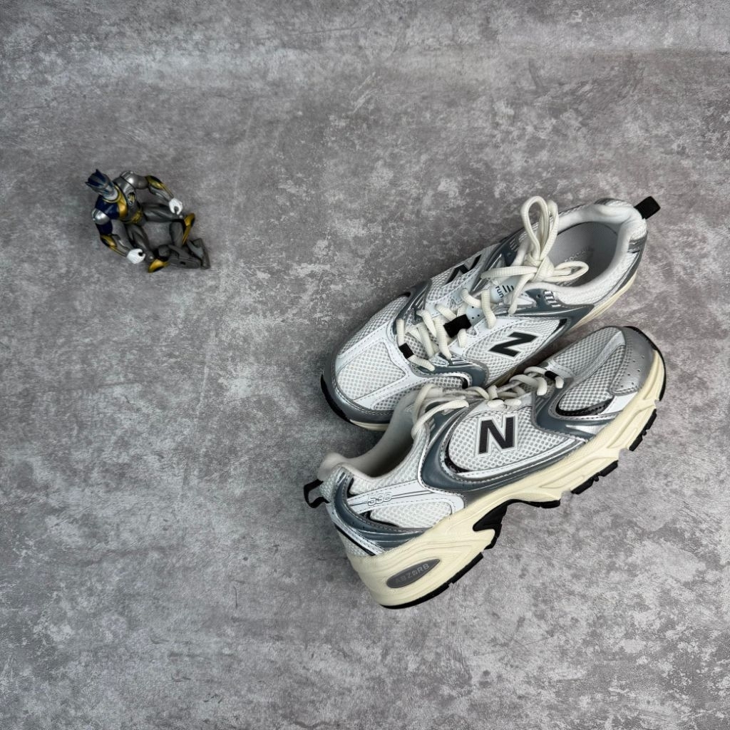 New Balance 530 Silver Metallic