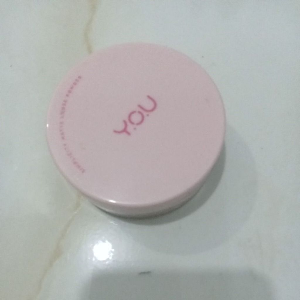 bedak tabur Y.O.U