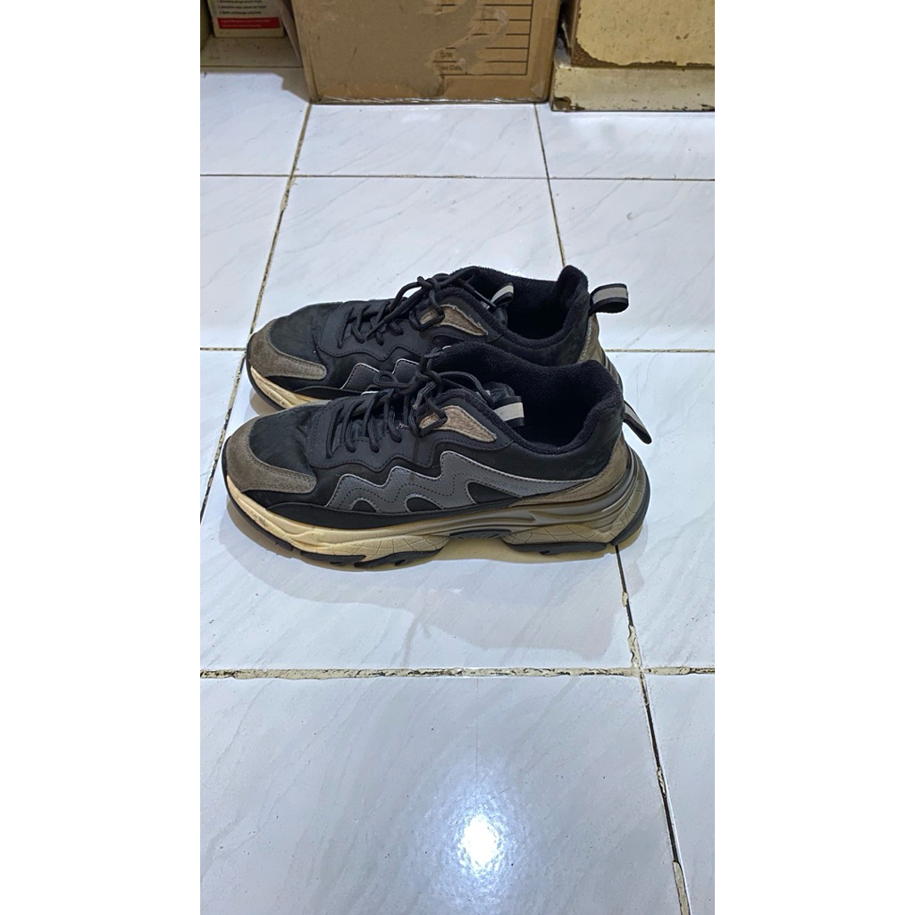 SEPATU AOKANG CHINA (unisex)