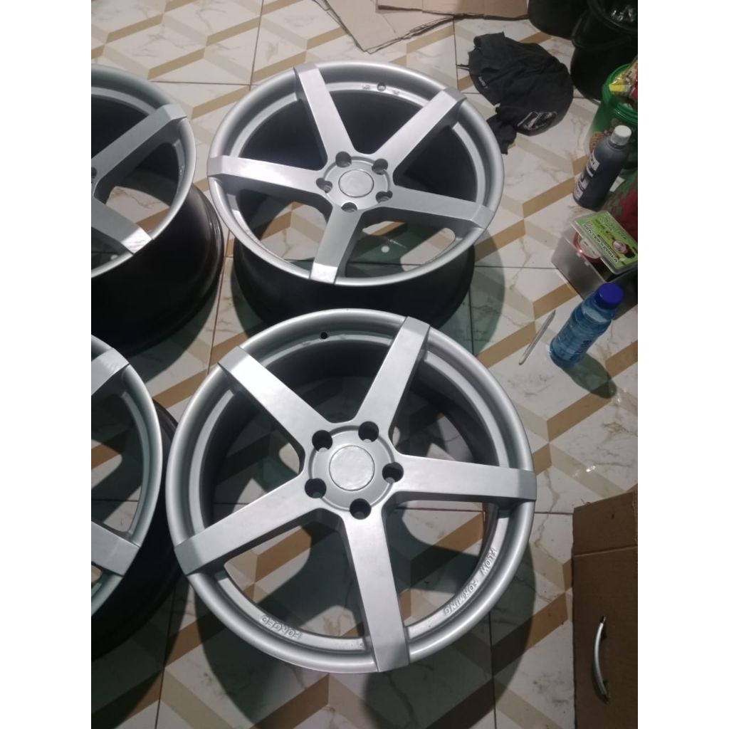 VOSSEN gen 1 PCD 5x114 R18 velg OK+Ban OK