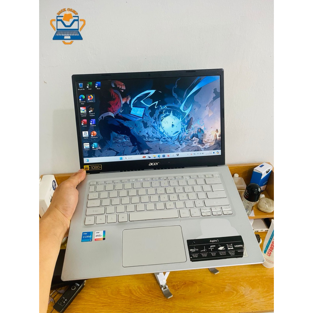 Acer Aspire 5 Backlit. core i5 gen 11. ram 8/512gb ssd. normal