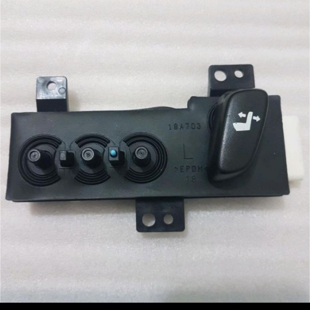 Power Seat Adjuster / Saklar Setelan Jok Elektrik Toyota Fortuner Innova Reborn