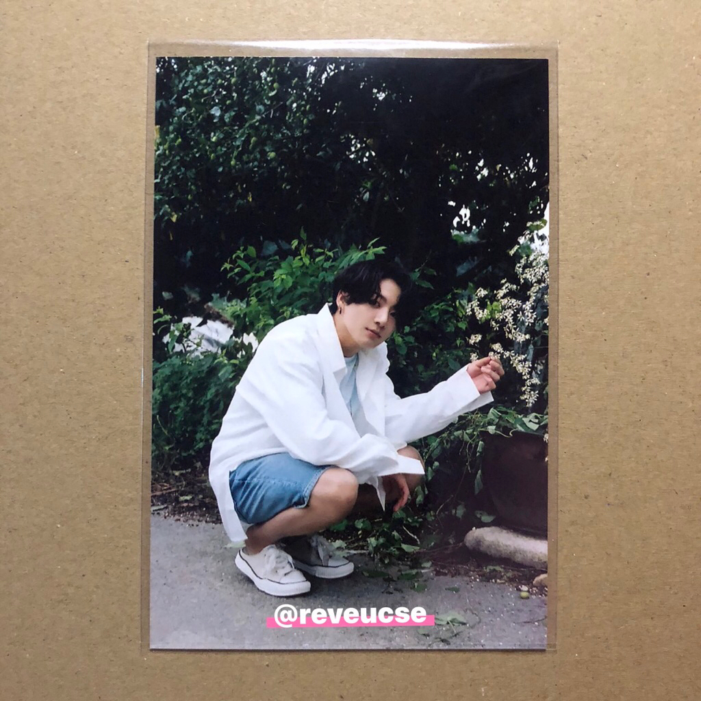 seasons greatings 2021 jungkook official random photo 4x6 photocard sg 21 bts