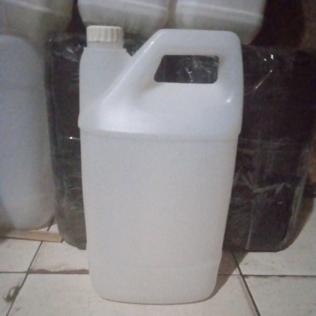 jerigen 4 liter bersih