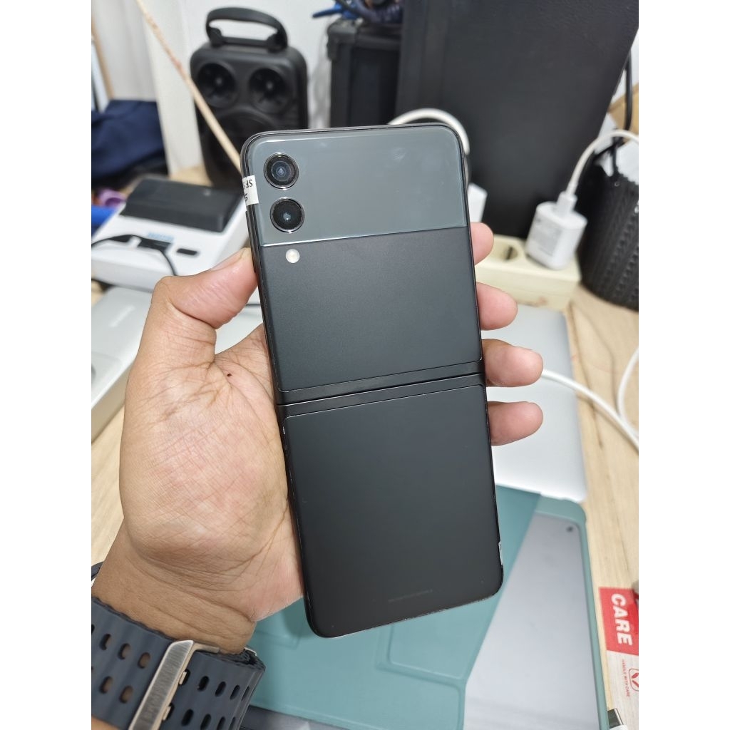 Handphone Hp Samsung Z Flip 3 5G 8/128gb Second Seken Bekas Murah
