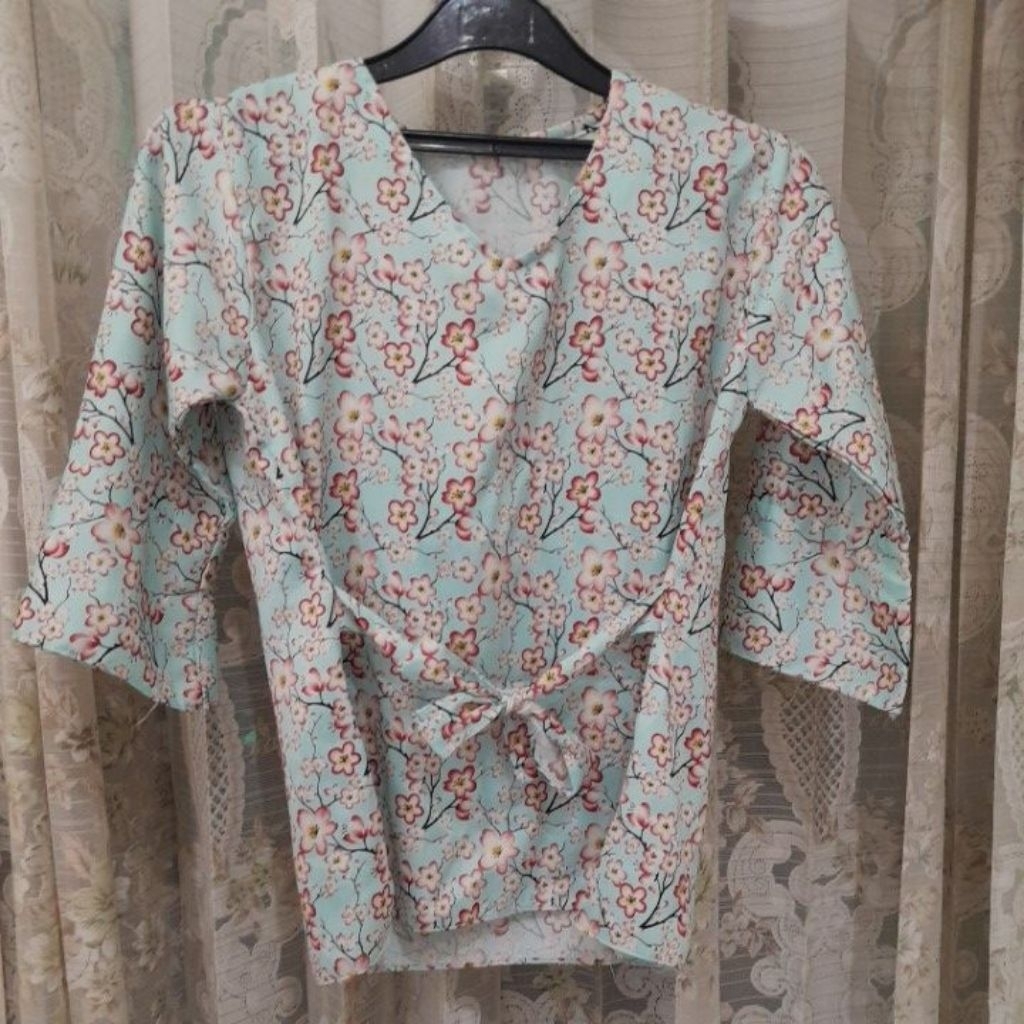 Baju Atasan wanita Blouse motif bunga