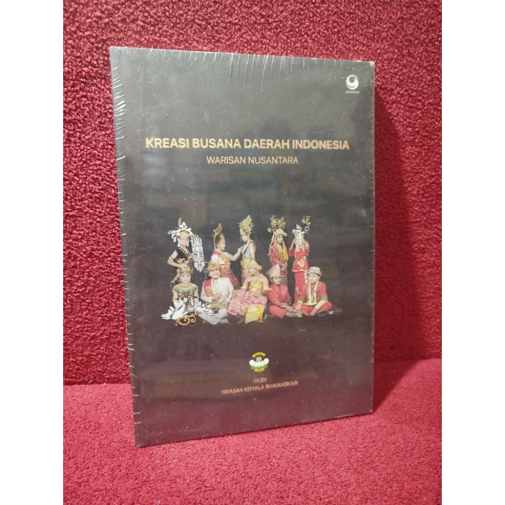ORI segel kreasi Busana Daerah Indonesia warisan Nusantara