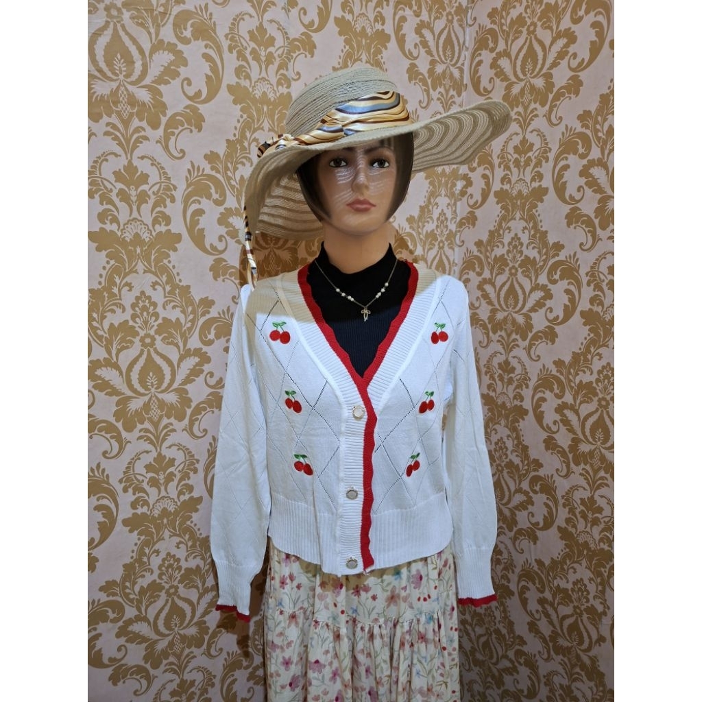 CARDIGAN CHERRY