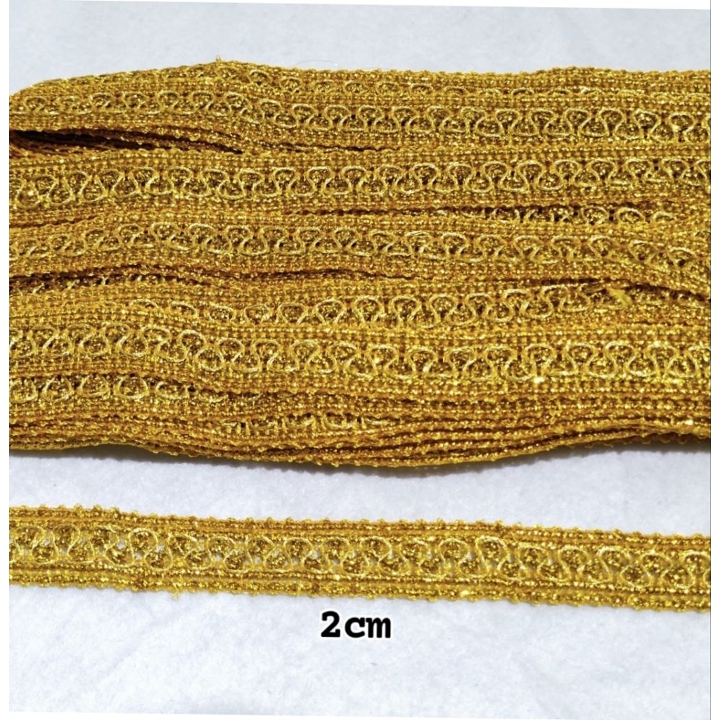 renda emas 2cm ( minimal belanja 20k boleh campur barang lain)