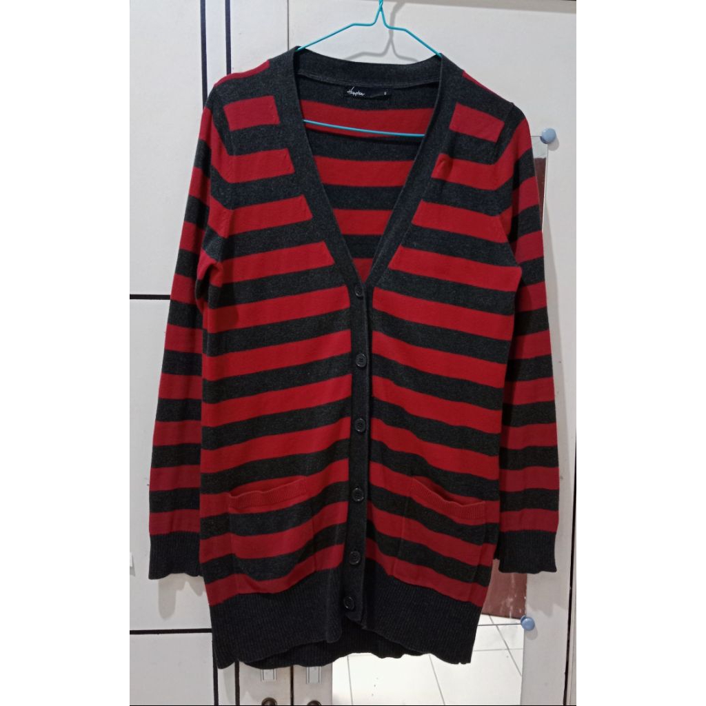 Preloved Cardi Rajut Wanita Brand Hangten