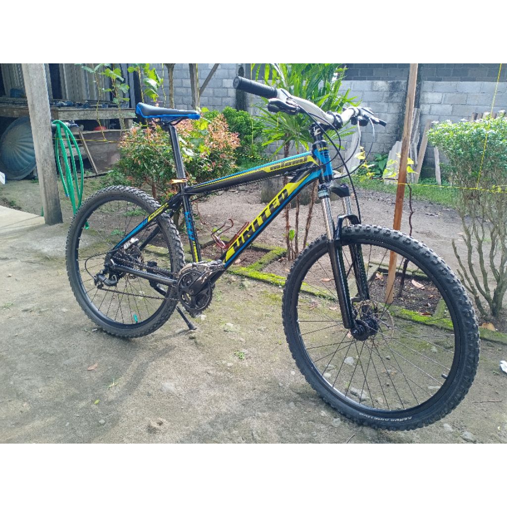 United Miami xc77 26"