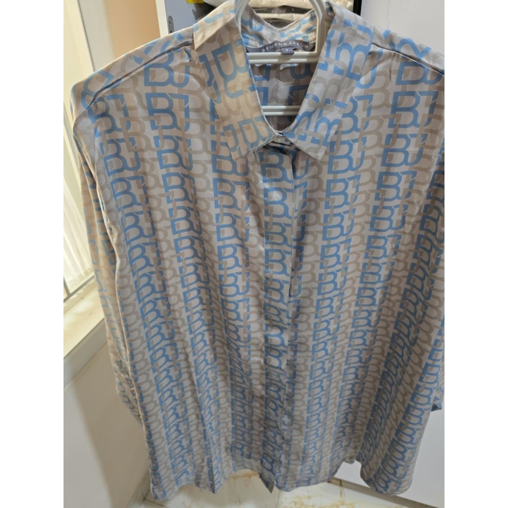 BENANG JARUM MONOGRAM SHIRT