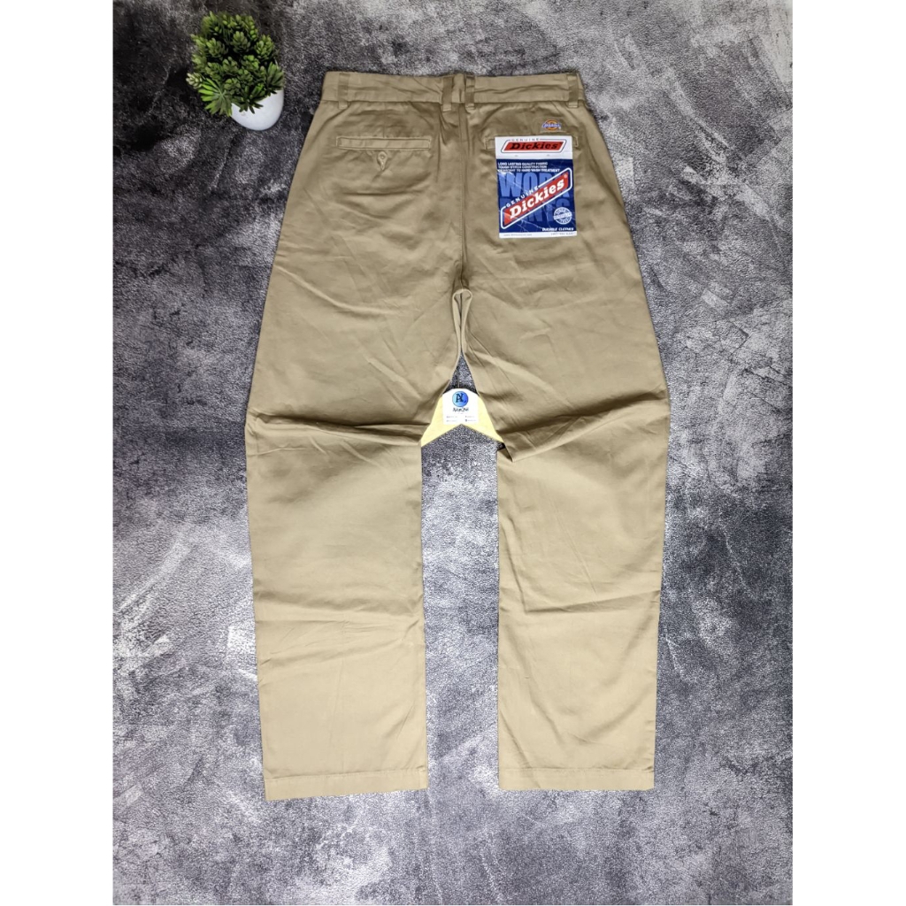 Celana Chino Pants Dickies Khaki Tan BWT (Brand With Tag) Size 32 Full Tag Original Like New