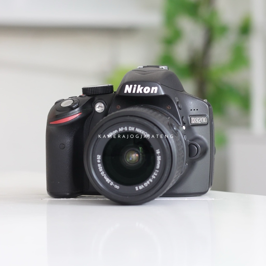 NIKON D3200 LENSA KIT