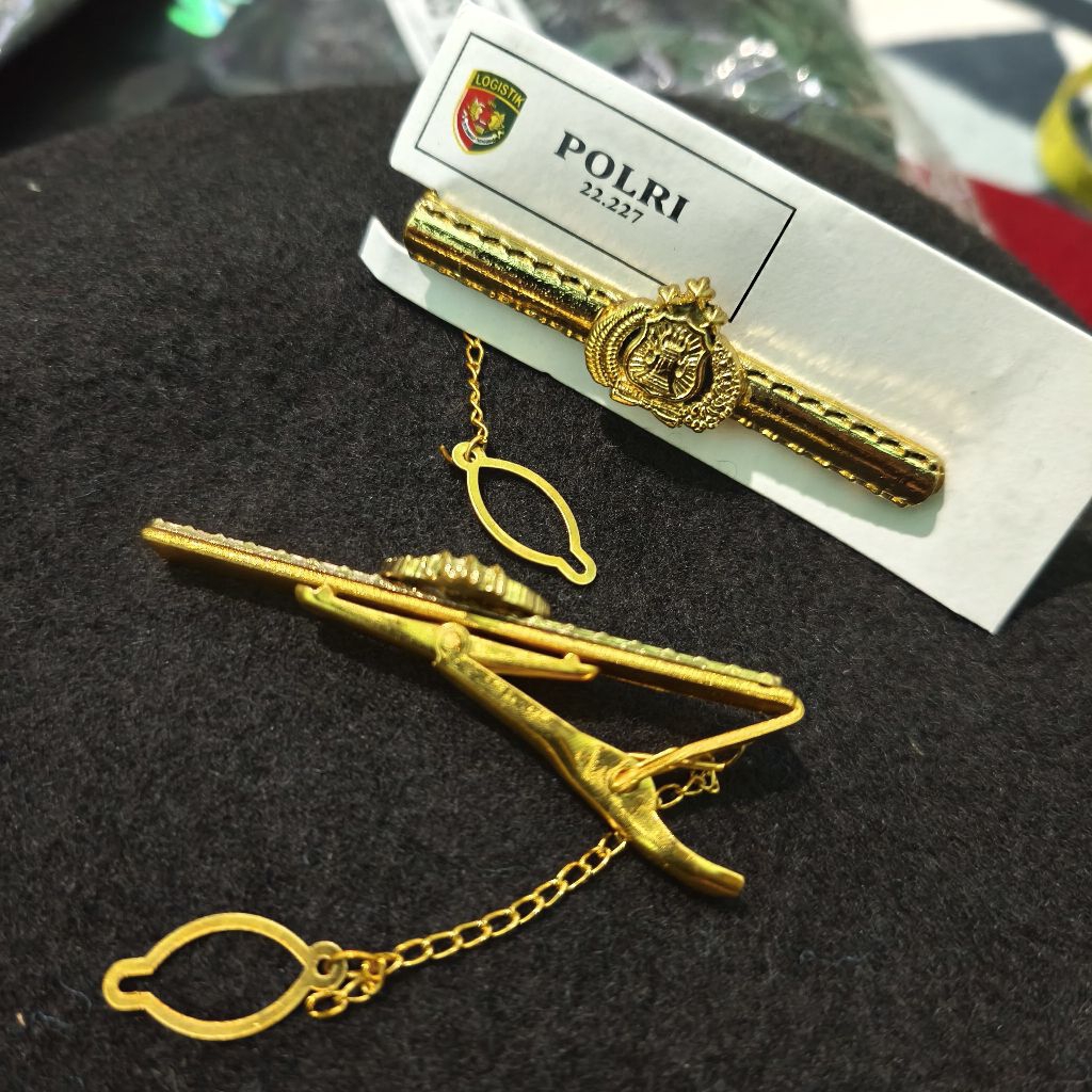 JEPITAN DASI LOGO POLRI TRIBRATA