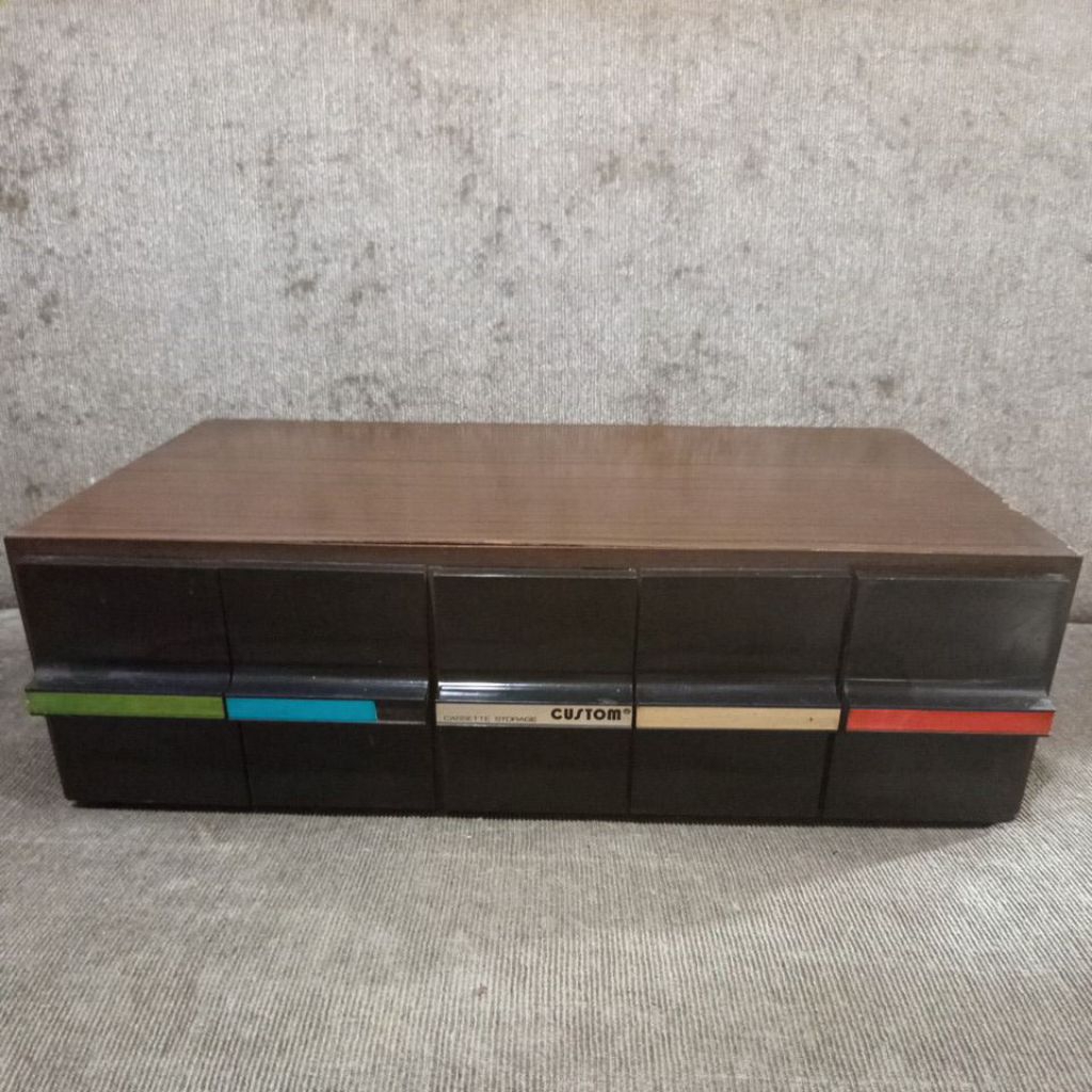 rak kaset viktor - box / kotak kaset pita