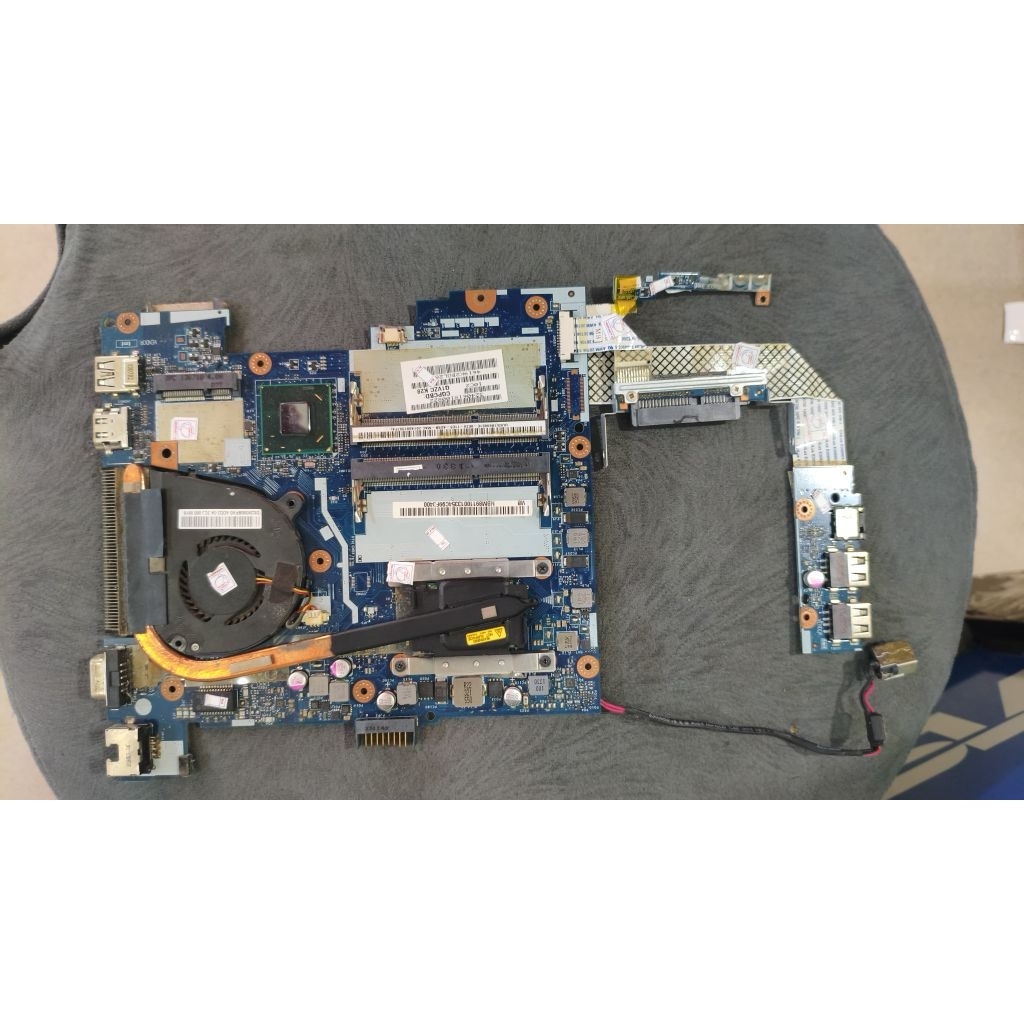 Motherboard Acer Aspire One AO756 V5-131 Normal lengkap siap pakai