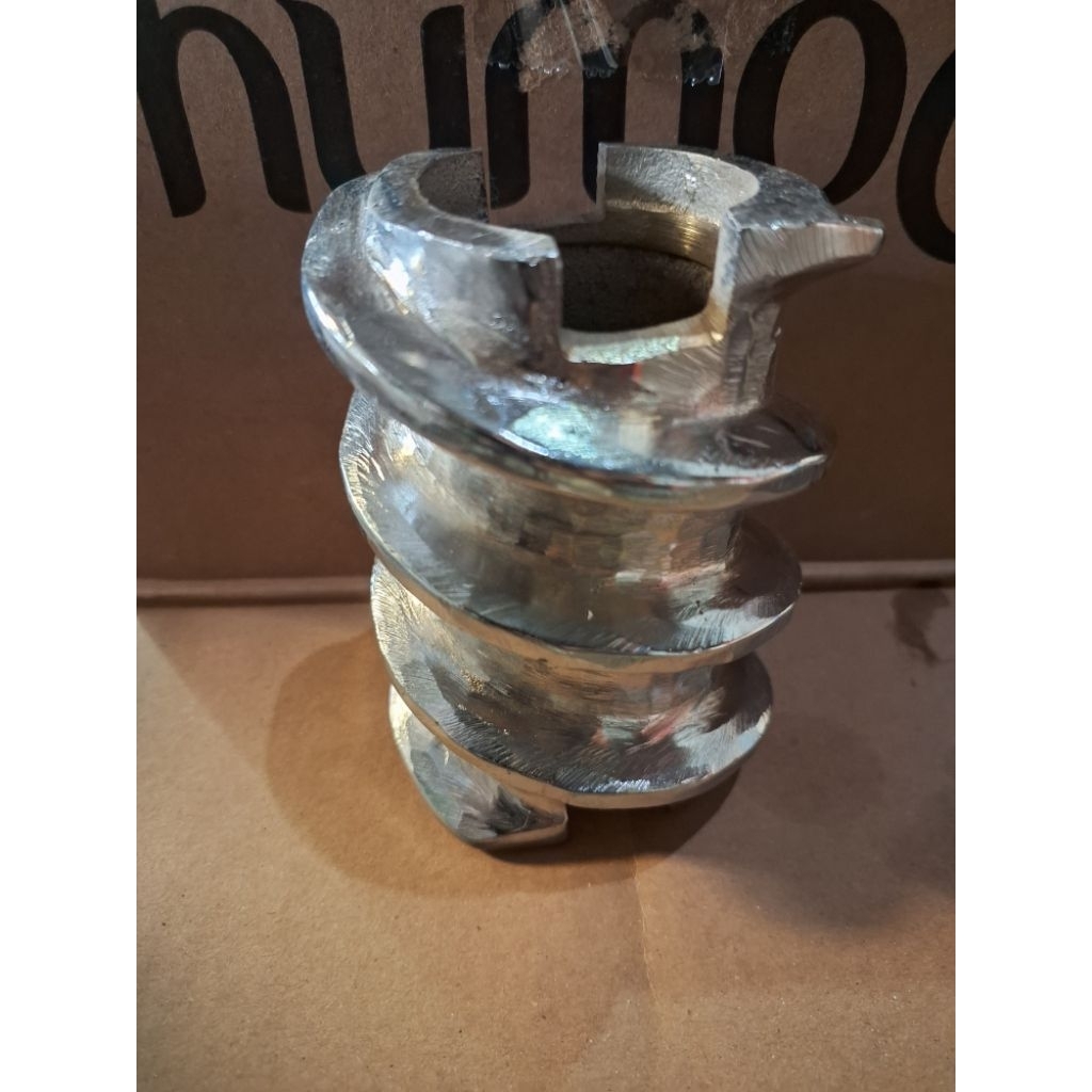 screw ulir mesin poles padi poles beras type sb10 satake