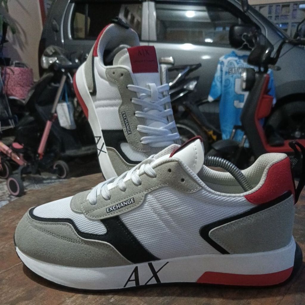 sepatu Armani exchange sport size 43 fit 44