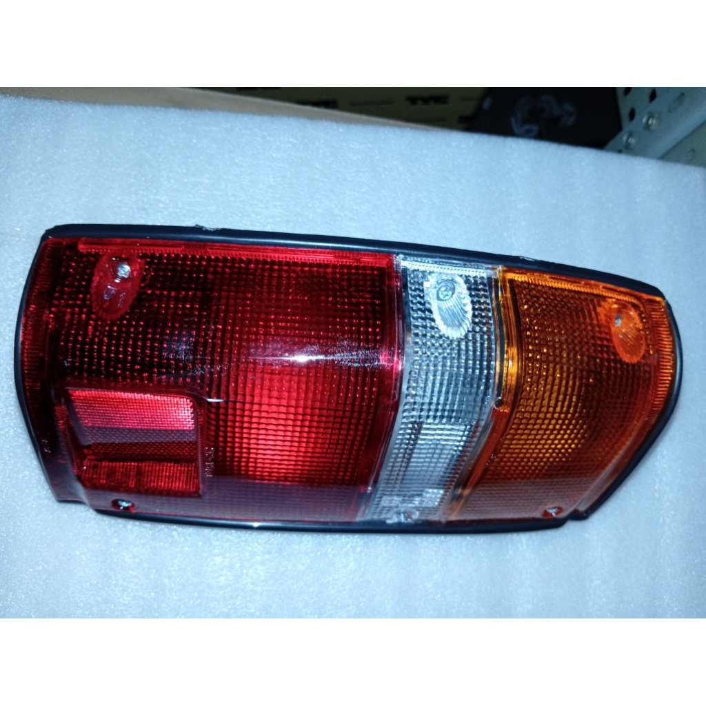 Stoplamp kiri kijang super