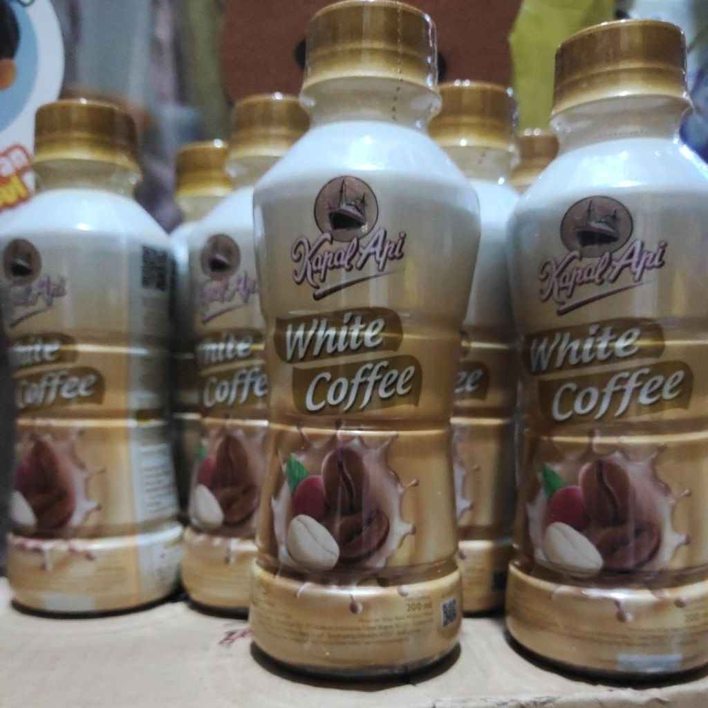 KAPAL API WHITE COFFEE @200 ML SIAP MINUM