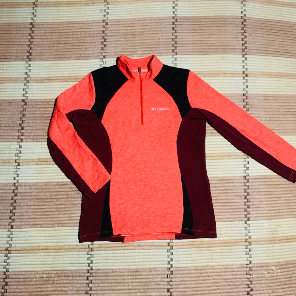 Kaos Outdoor Polo Shirt Wanita  COLUMBiA Omni Wick 60x45 Preloved