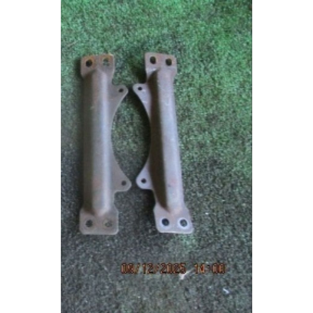 Bracket Besi pegangan lampu grill Suzuki Jimny JA71