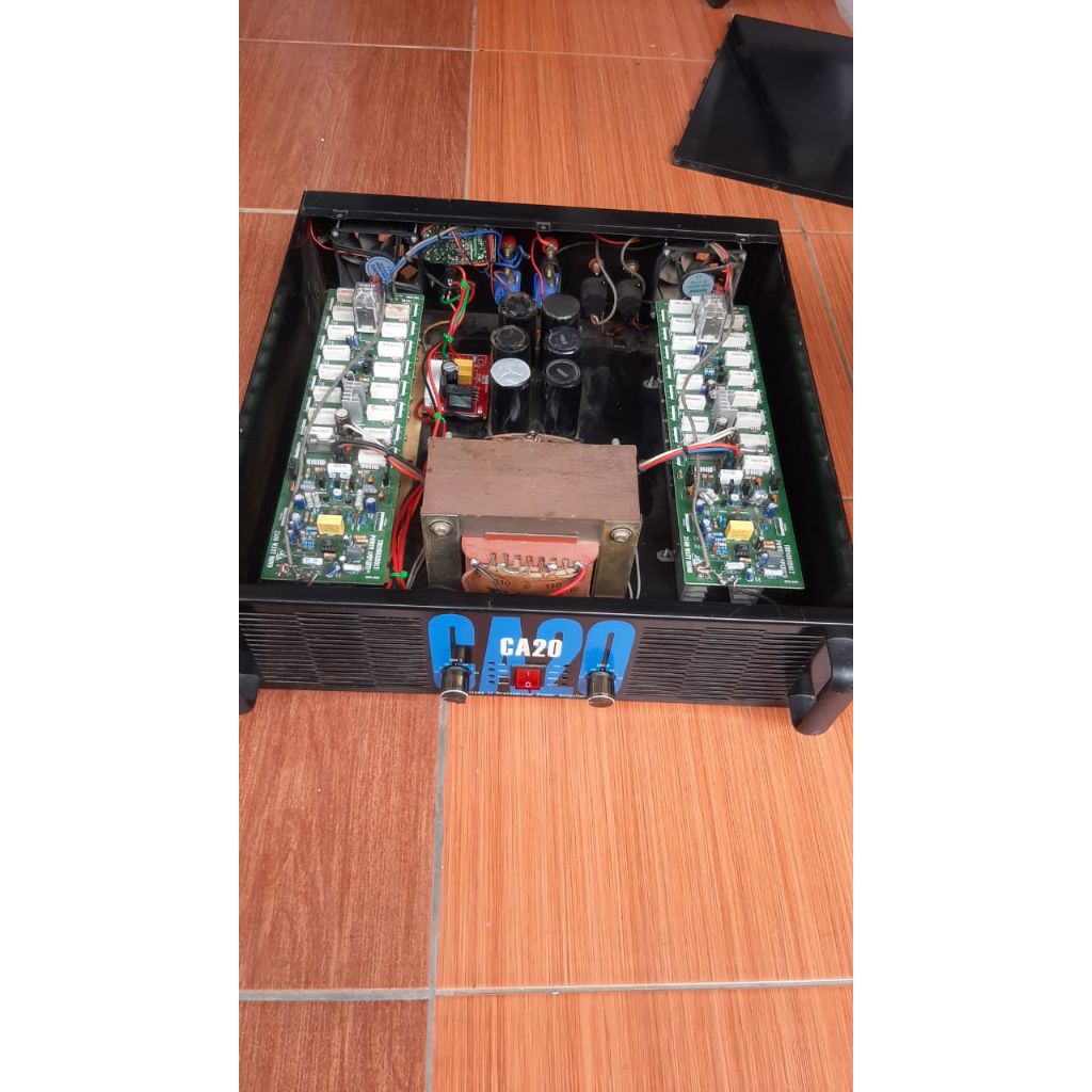 Power amplifier CA20 travo era 20 Ampere Final toshiba 8 set perchannel