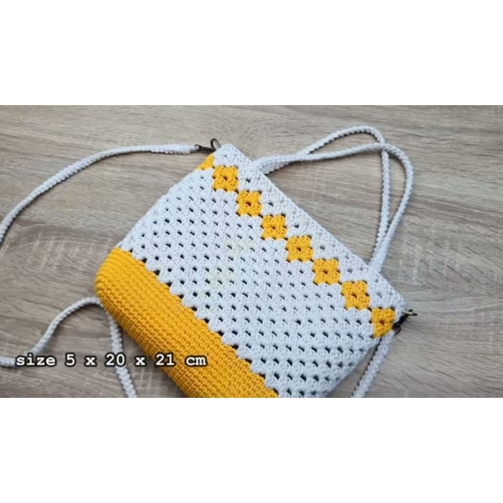 tas rajut / tas wanita / totebag / tas bahu rajut / totebag rajut