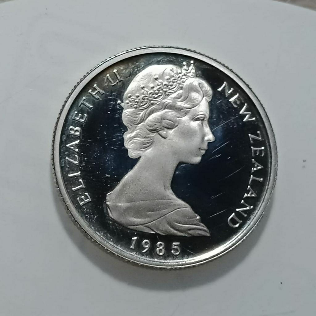 PROOF COIN QUEEN  ELIZA BETH  INGGRIS SELANDIAABAARU KOLEKSI KUNO BANYAK DICARI KOLEKTOR
