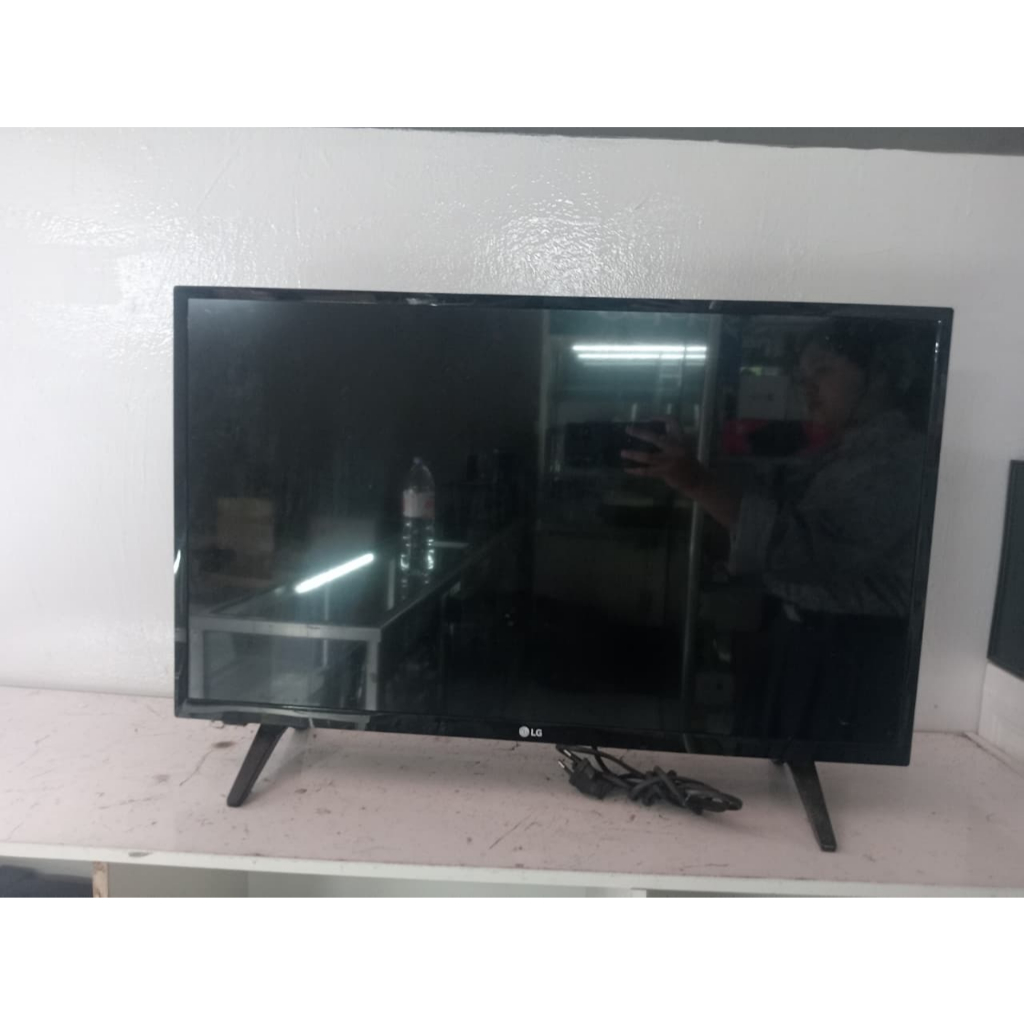 TV Monitor LG 28TK430V-PT 28 inch LCD RUSAK LAYAR MESIN AMAN - ercomp1