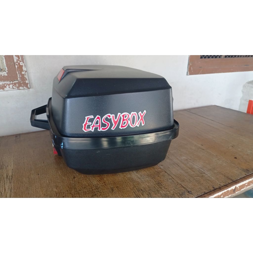 TOP BOX GIVI E20 + Baseplate