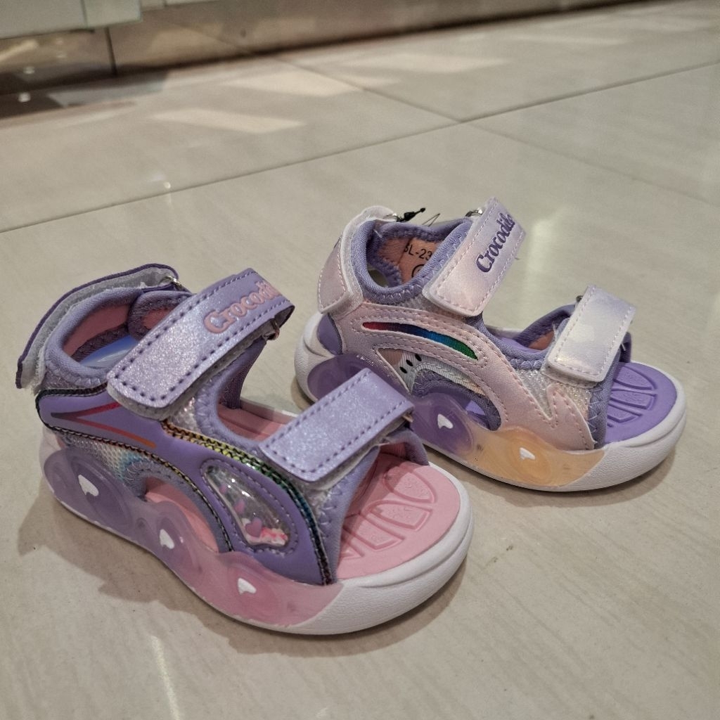 CROCODILE Sepatu sandal anak perempuan berlampu warna-warni size dari 22-26