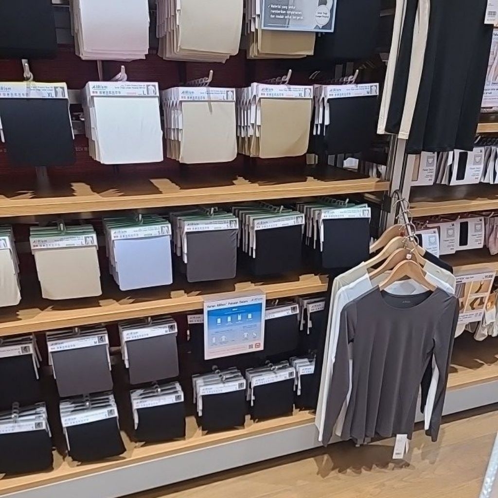 UNIQLO Kaos Dalaman Manset AIRism Tshirt Proteksi Sinar UV Kerah Bulat Lengan Panjang / Dry EX Origi