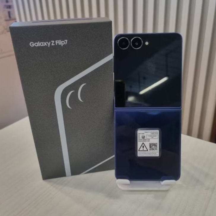 Samsung Z Flip7 5G 12/512GB Second Resmi