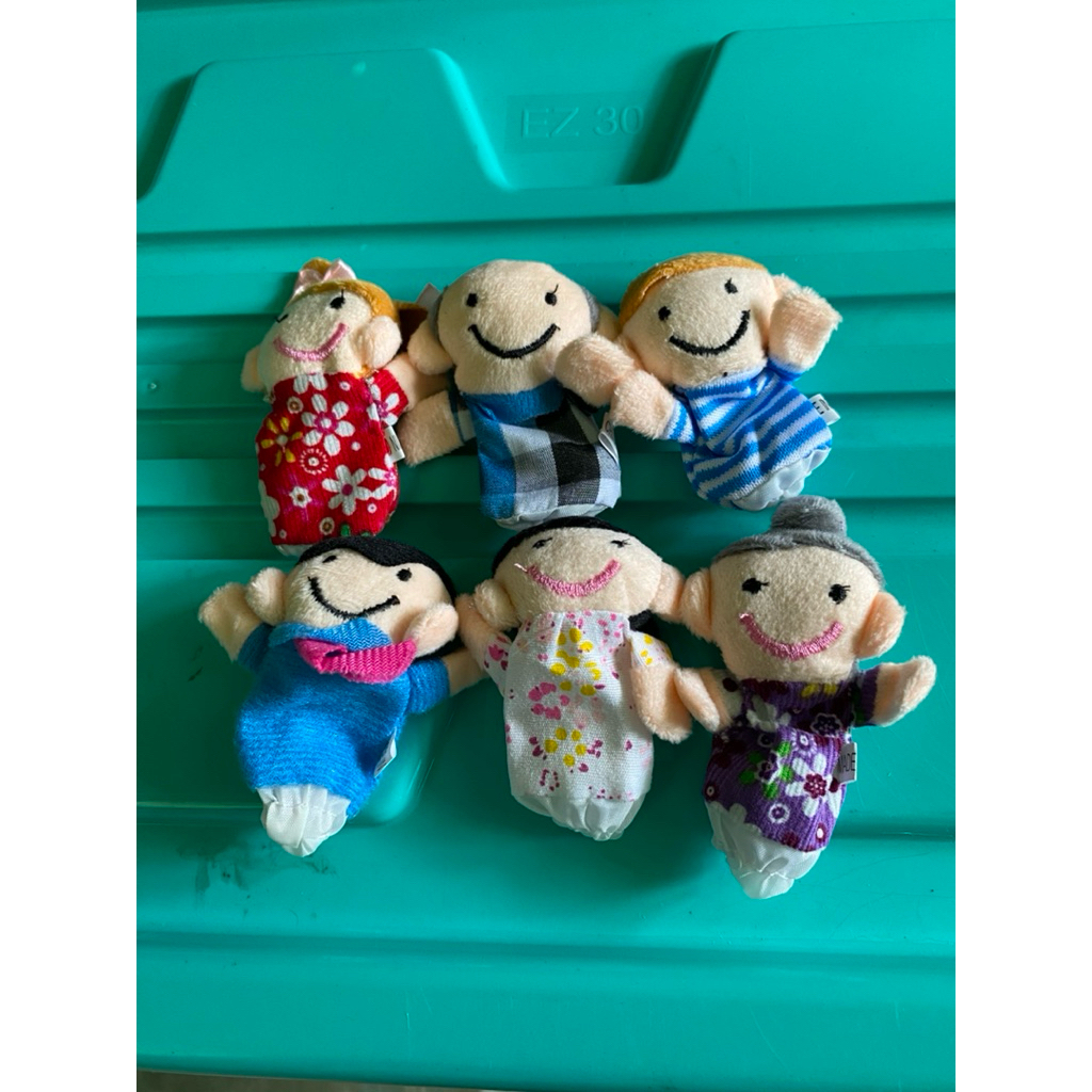 Boneka Jari Boneka Jari Anak Finger Family 1 set isi 6 pcs / Mainan Anak Finger