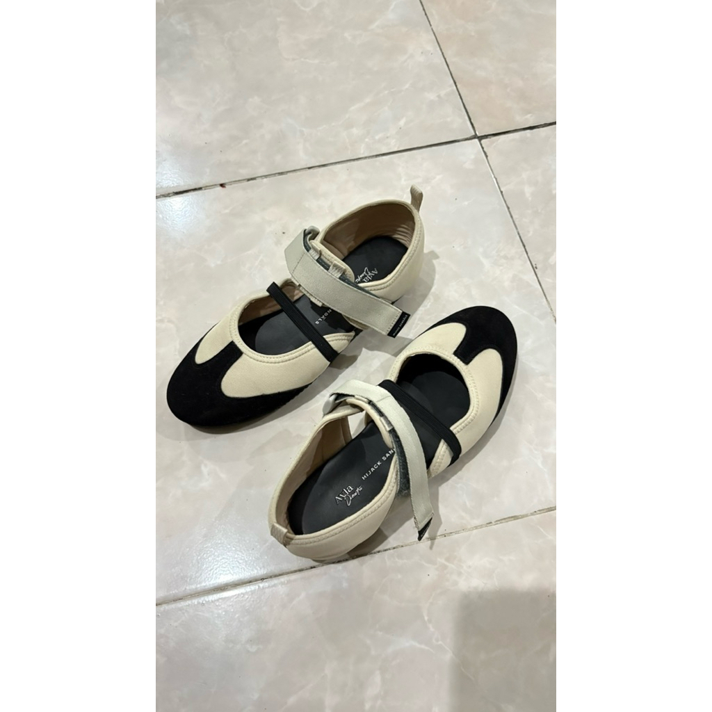 Preloved hijack twyla sputnik