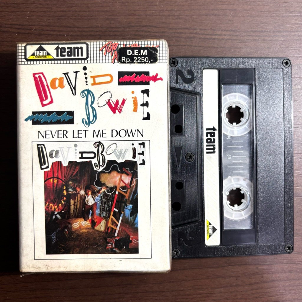 Kaset David Bowie Never Let Me Down Team Records