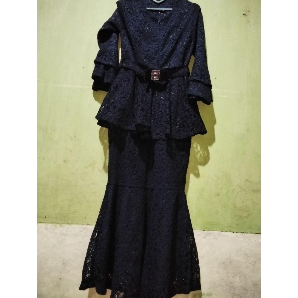 dress Syahrini full brukat model duyung pL